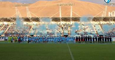 *Triunfo en la Noche Celeste: Deportes Iquique Gana 3-2 con Goles de Pino, Gómez y Ramos