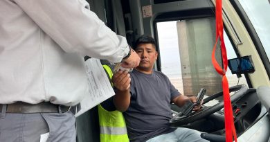 SeremiTT realiza operativo de fiscalización al transporte escolar subvencionado del borde costero de Iquique