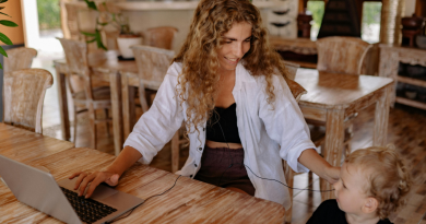 Ampliar espectro del postnatal y del teletrabajo: Las medidas que pueden incentivar el aumento de las tasas de natalidad