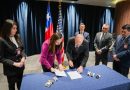 La Fiscalía Regional Metropolitana Oriente y la Policía de investigaciones de Chile entregan al FBI relojes del actor Keanu Reeves