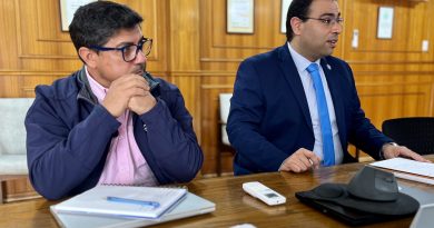 Reunión sobre proyecto eléctrico en Colchane