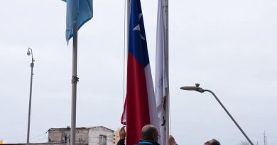 MUNICIPALIDAD DE IQUIQUE Y AGRUPACIÓN DE FAMILIARES DE EE.PP. Y DD.DD. IQUIQUE – PISAGUA CONMEMORAN UN NUEVO 11 DE SEPTIEMBRE