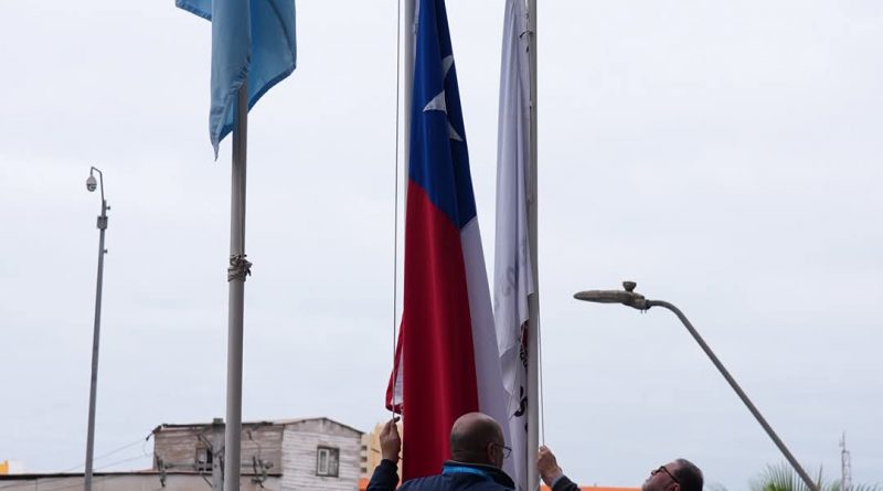 MUNICIPALIDAD DE IQUIQUE Y AGRUPACIÓN DE FAMILIARES DE EE.PP. Y DD.DD. IQUIQUE – PISAGUA CONMEMORAN UN NUEVO 11 DE SEPTIEMBRE