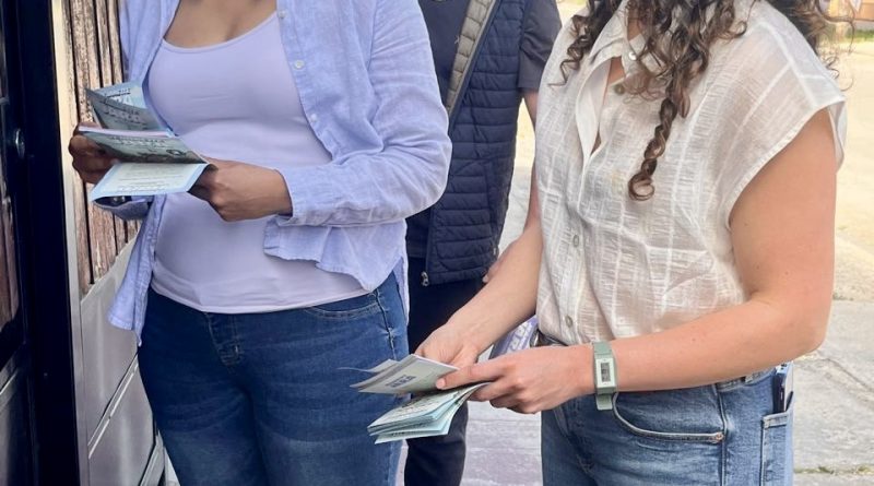 Alcaldes de la RM se despliegan en terreno en apoyo a Jeannette Jara