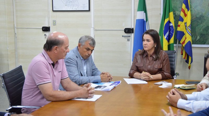 MUNICIPALIDADES DE CAMPO GRANDE E IQUIQUE TRABAJAN PARA CONCRETAR CONEXIÓN AÉREA DIRECTA MUNICIPALIDADES DE CAMPO GRANDE E IQUIQUE TRABAJAN PARA CONCRETAR CONEXIÓN AÉREA DIRECTA