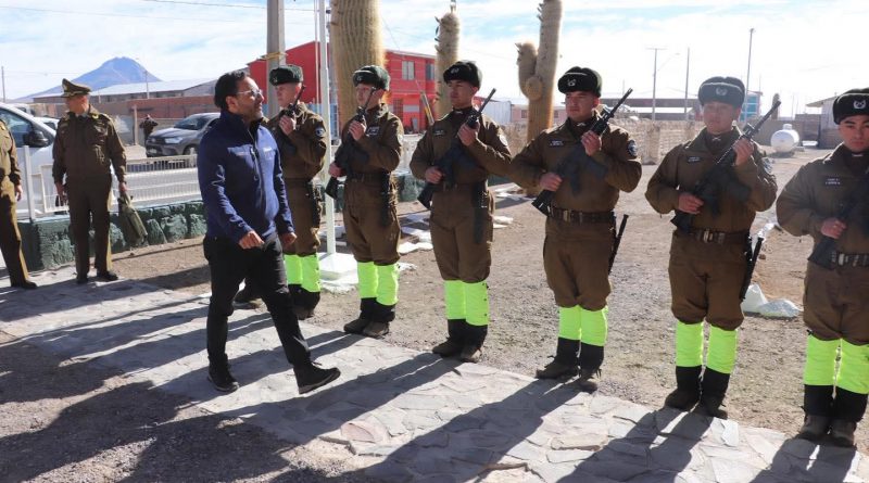 Entrega a Carabineros de un camión motorhome Entrega a Carabineros de un camión motorhome