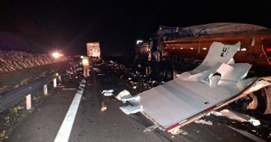 Grave accidente en Ruta 5 deja dos fallecidos y dos heridos en sector del Km 725 en la noche de este Jueves casi la media noche