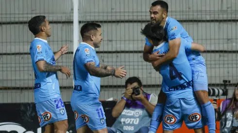 Deportes Iquique venció 2-1 a Unión La Calera como visitante en la Fecha 27 del Campeonato Nacional 2025, manteniendo viva su lucha por evitar el descenso. Deportes Iquique venció 2-1 a Unión La Calera como visitante en la Fecha 27 del Campeonato Nacional 2025, manteniendo viva su lucha por evitar el descenso.