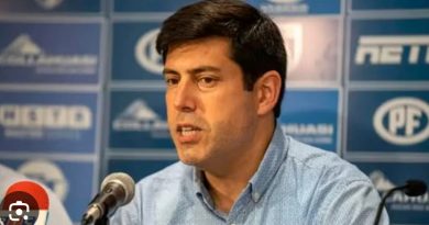 Rossi Descarta Venta de Deportes Iquique