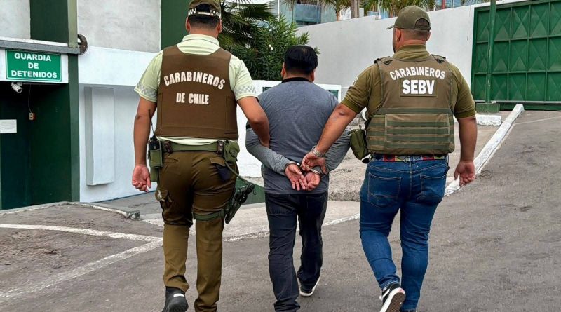 *DETENIDO POR RECEPTACIÓN DE VEHÍCULO MOTORIZADO* *DETENIDO POR RECEPTACIÓN DE VEHÍCULO MOTORIZADO*