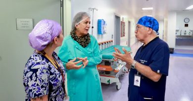 Ministra de Salud, May Chomali, junto al subsecretario de Redes Asistenciales, Julio Montt, visitaron la región de Tarapacá
