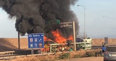 Emergencia vehicular en Ruta A-16 movilizó a Bomberos de Iquique