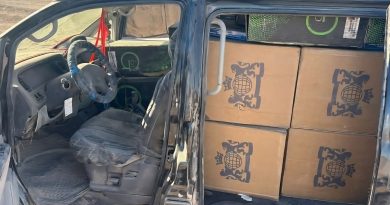 Detienen a un sujeto que transportaba una millonaria carga de cigarrillos ingresados ilegalmente al país.
