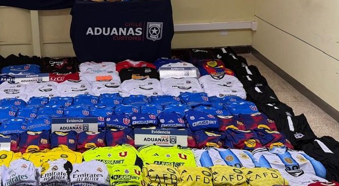 Aduanas se adelanta a falsificaciones por Mundial de Fútbol con capacitaciones de la FIFA Aduanas se adelanta a falsificaciones por Mundial de Fútbol con capacitaciones de la FIFA