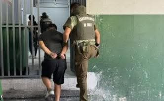 dos detenidos por porte de arma de fogueo frente a colegio Hispano Italiano