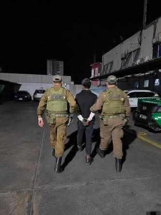 CARABINEROS REALIZA DIVERSAS DETENCIONES EN IQUIQUE LUEGO DE FISCALIZACIONES CARABINEROS REALIZA DIVERSAS DETENCIONES EN IQUIQUE LUEGO DE FISCALIZACIONES