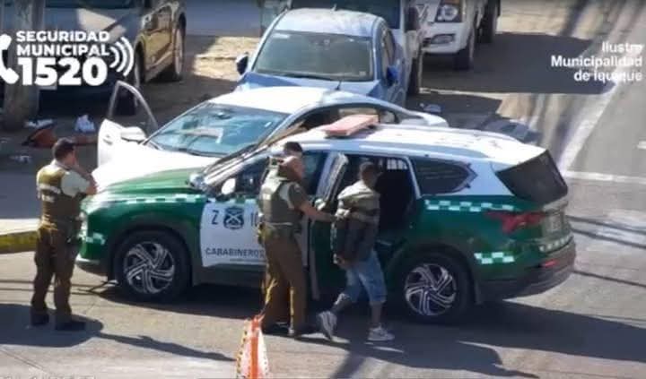 CARABINEROS DETIENE A SUJETO POR MICROTRÁFICO DE DROGAS EN EL CENTRO DE IQUIQUE CARABINEROS DETIENE A SUJETO POR MICROTRÁFICO DE DROGAS EN EL CENTRO DE IQUIQUE