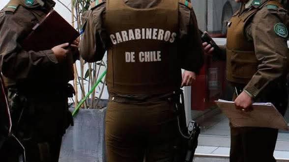 EN ATACAMA: OCHO CARABINEROS SON DETENIDOS Y EXPULSADOS DE LA INSTITUCIÓN POR GRAVES IRREGULARIDADES 🚨 EN ATACAMA: OCHO CARABINEROS SON DETENIDOS Y EXPULSADOS DE LA INSTITUCIÓN POR GRAVES IRREGULARIDADES 🚨