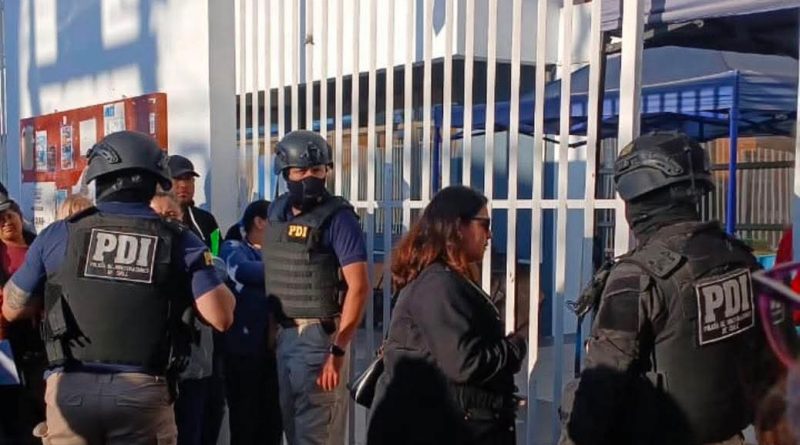 La Fiscalía y PDI desbaratan organización criminal que vendía licencias de conducir falsas en Alto Hospicio La Fiscalía y PDI desbaratan organización criminal que vendía licencias de conducir falsas en Alto Hospicio
