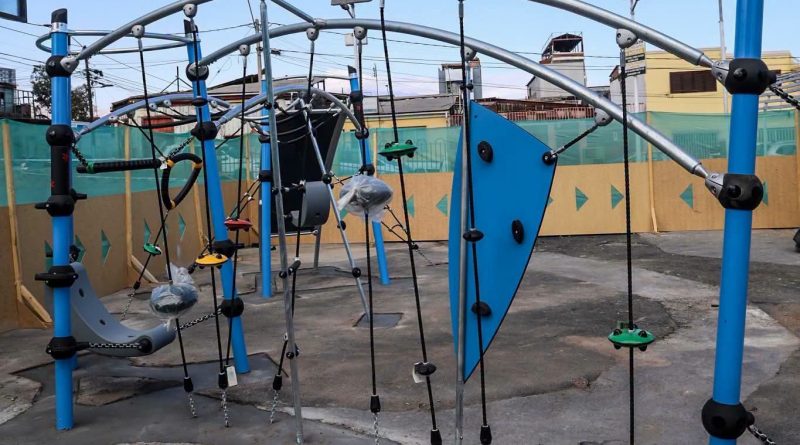 Presentan avances en renovación de Plaza Arica con nuevos Juegos Infantiles Presentan avances en renovación de Plaza Arica con nuevos Juegos Infantiles