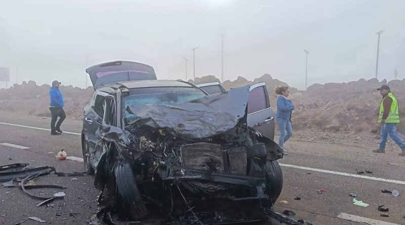 Grave accidente de tránsito se registró en la Ruta 5 Norte, sector de la Cuesta Chinchorro (Ex Cuesta camarones) con 4 vehículos involucrados.