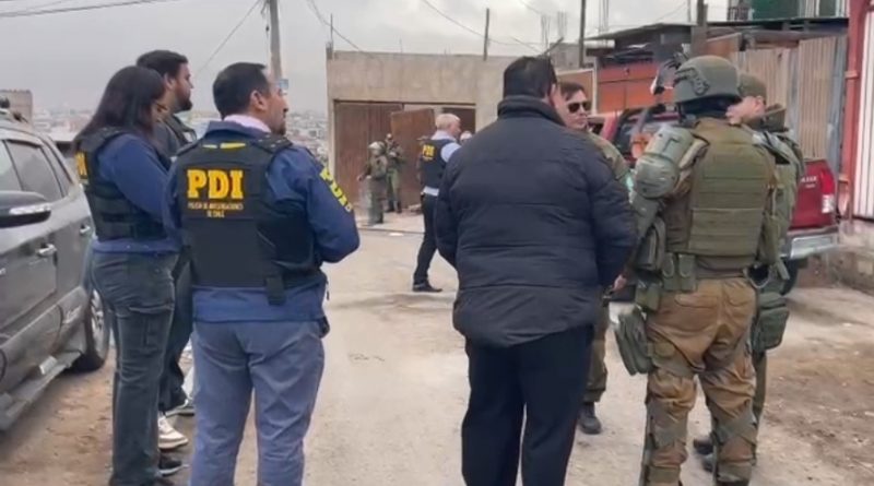 Concretan desalojo de inmueble usurpado en Alto Hospicio
